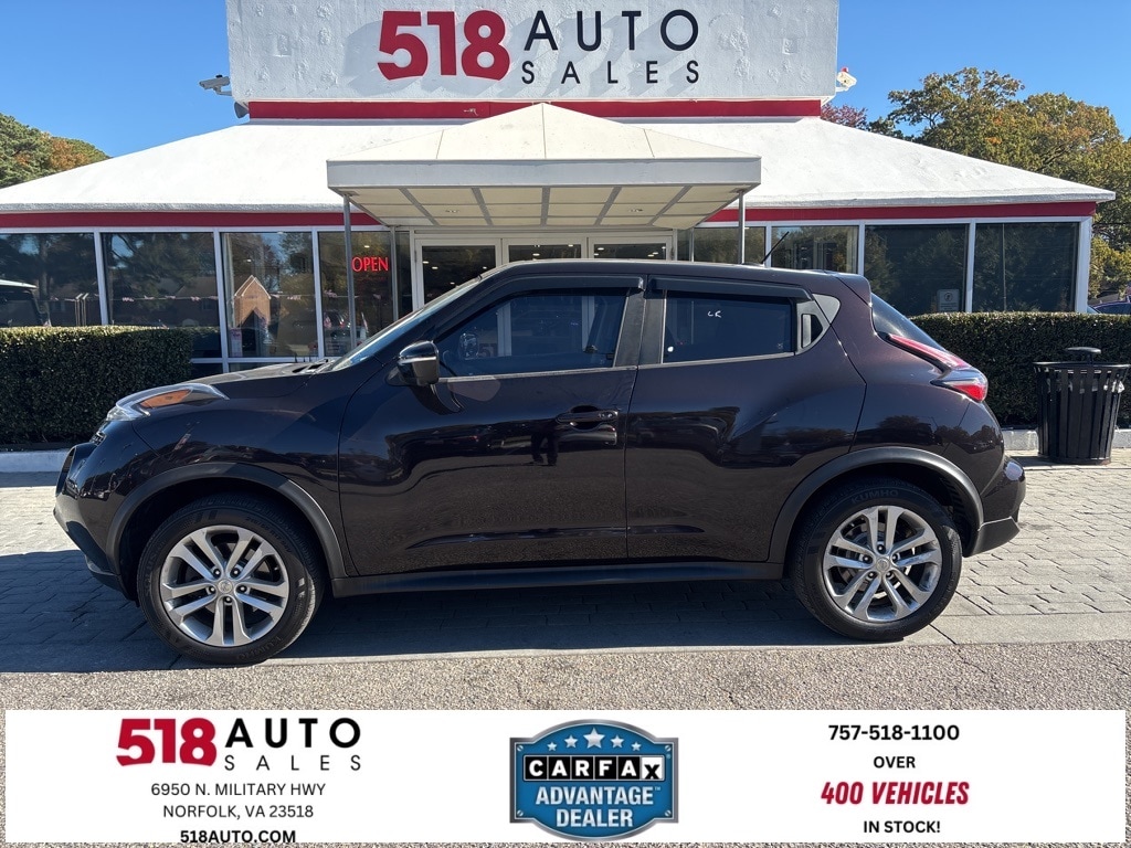 2016 Nissan Juke SV's photo