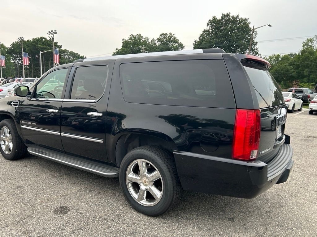 Used 2007 CADILLAC ESCALADE ESV Base SUV