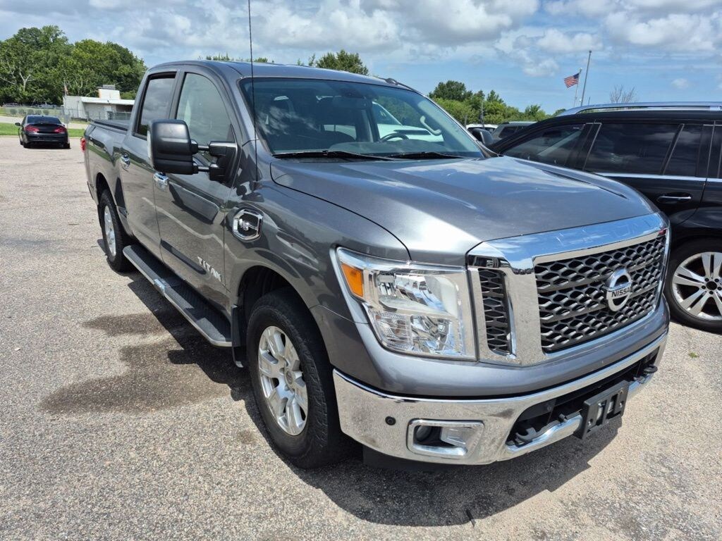 Used 2017 Nissan Titan SV Truck Crew Cab