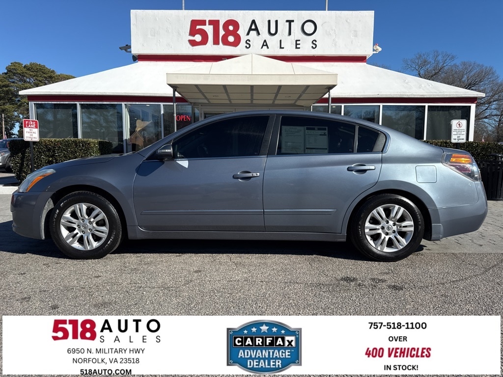 2011 Nissan Altima S's photo