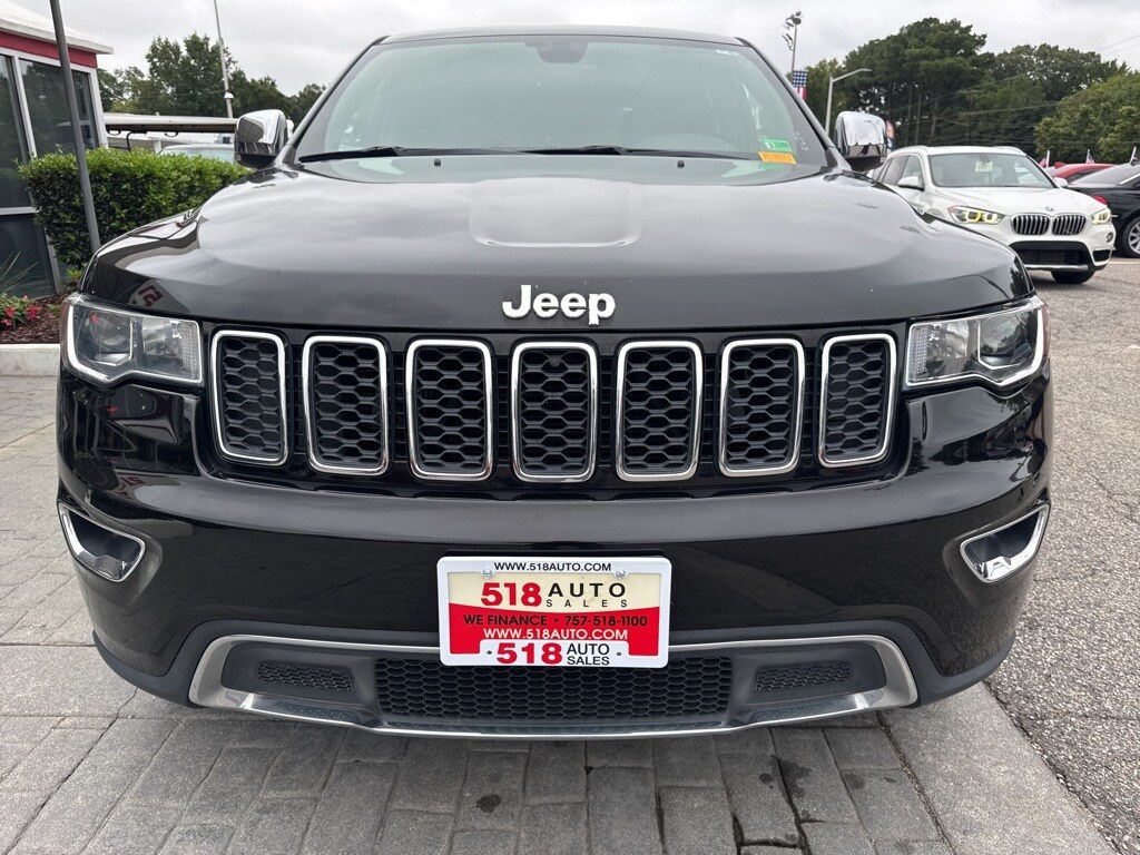 2017 Jeep Grand Cherokee Limited photo 2