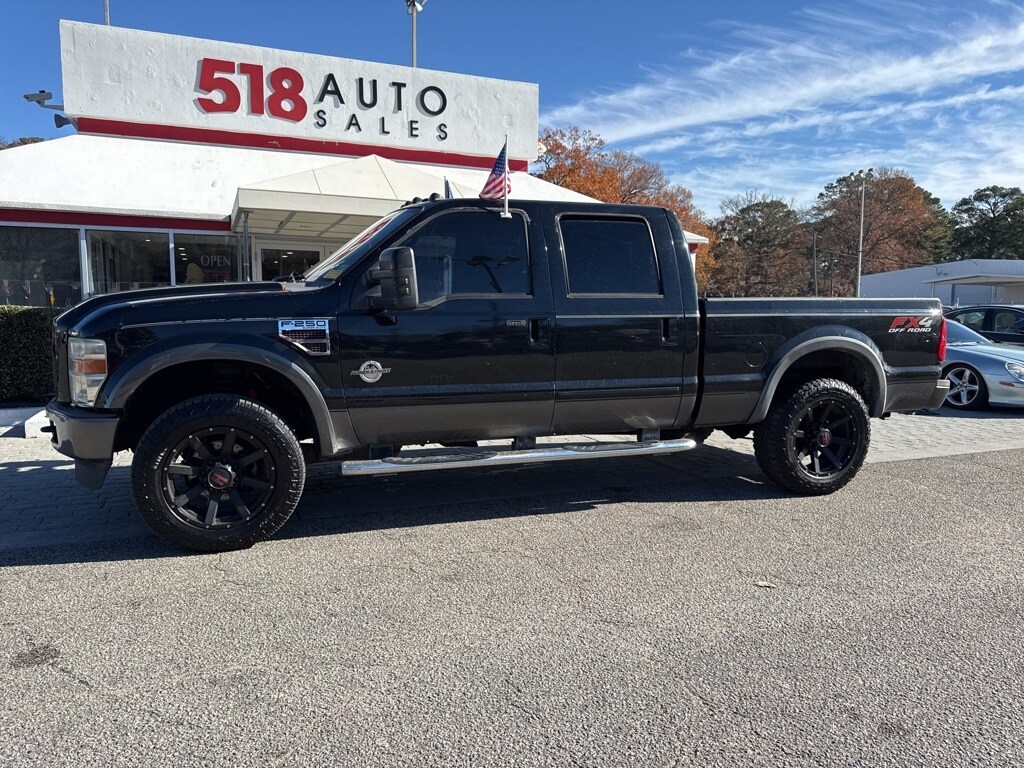 2008 Ford F-250 FX4 photo 2