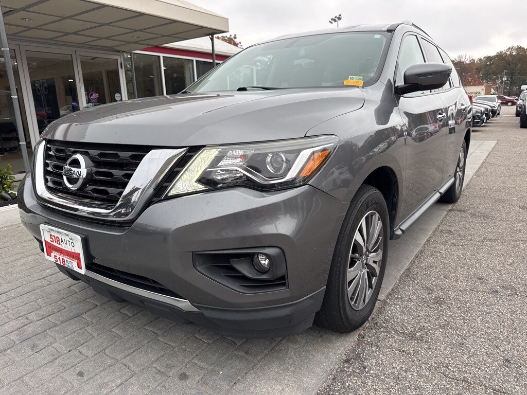 Used 2020 Nissan Pathfinder SV SUV