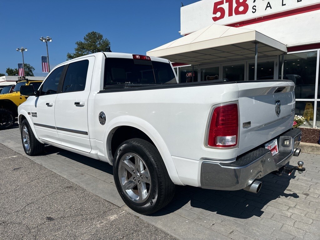 2015 Ram 1500 Laramie photo 3