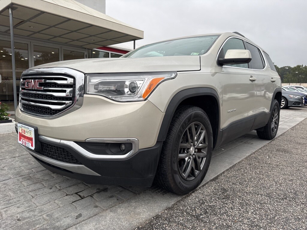 2017 Gmc Acadia SLT photo 3