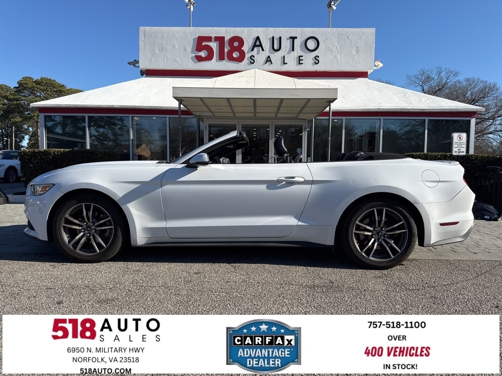 2016 Ford Mustang EcoBoost Premium's photo