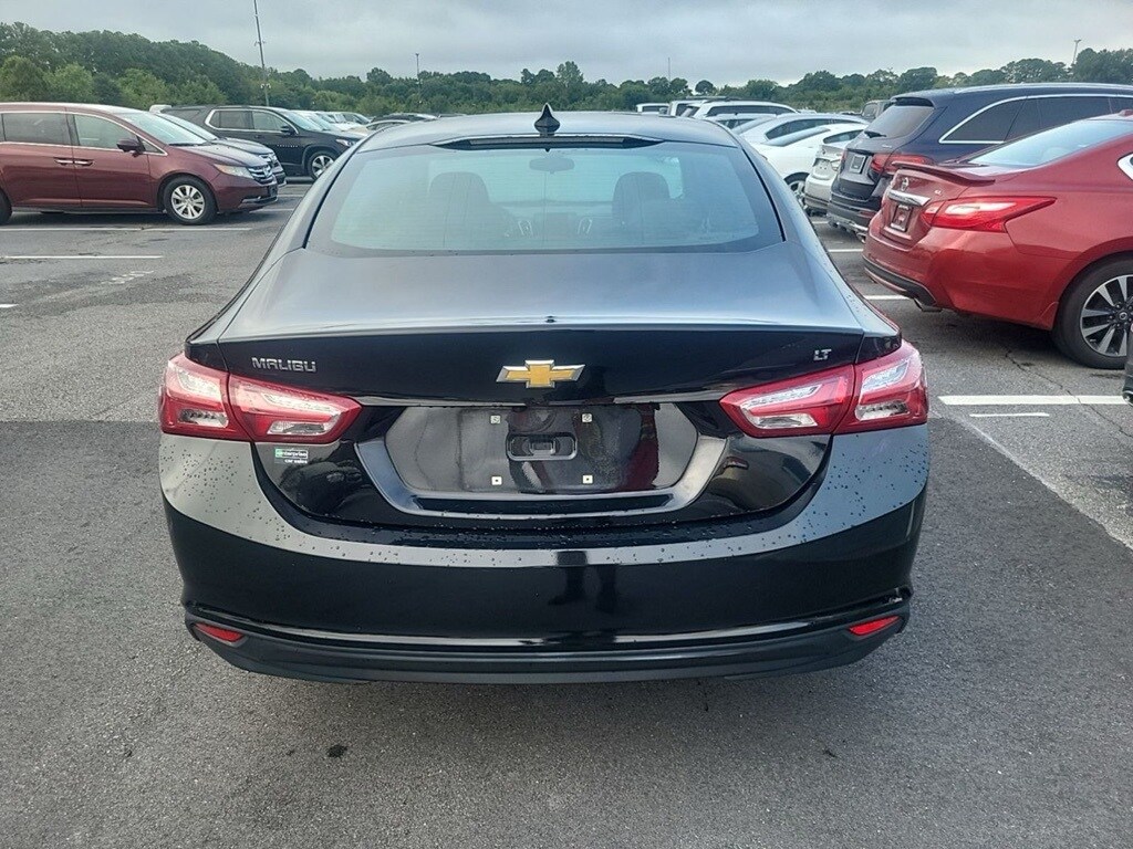 2022 Chevrolet Malibu 1LT photo 3