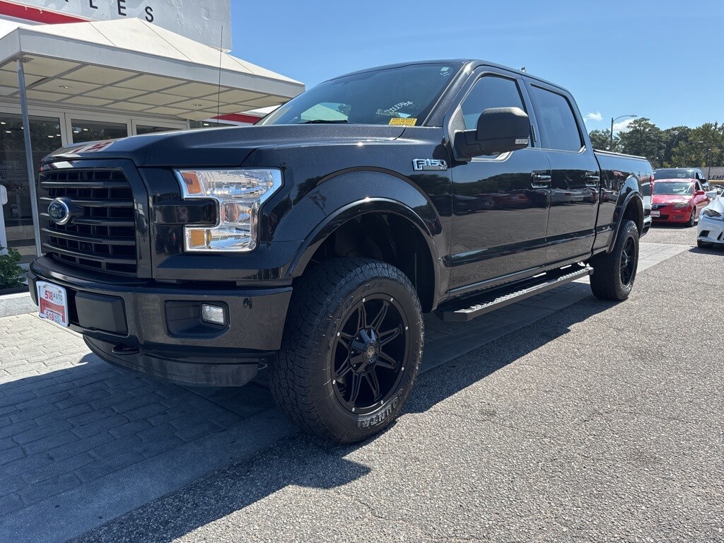 2015 Ford F-150 XLT photo 3