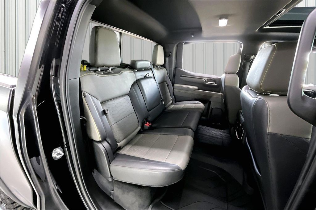 2023 Chevrolet Silverado 1500 ZR2 - Photo 27