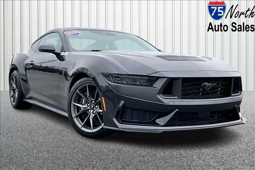 2024 Ford Mustang Dark Horse's photo