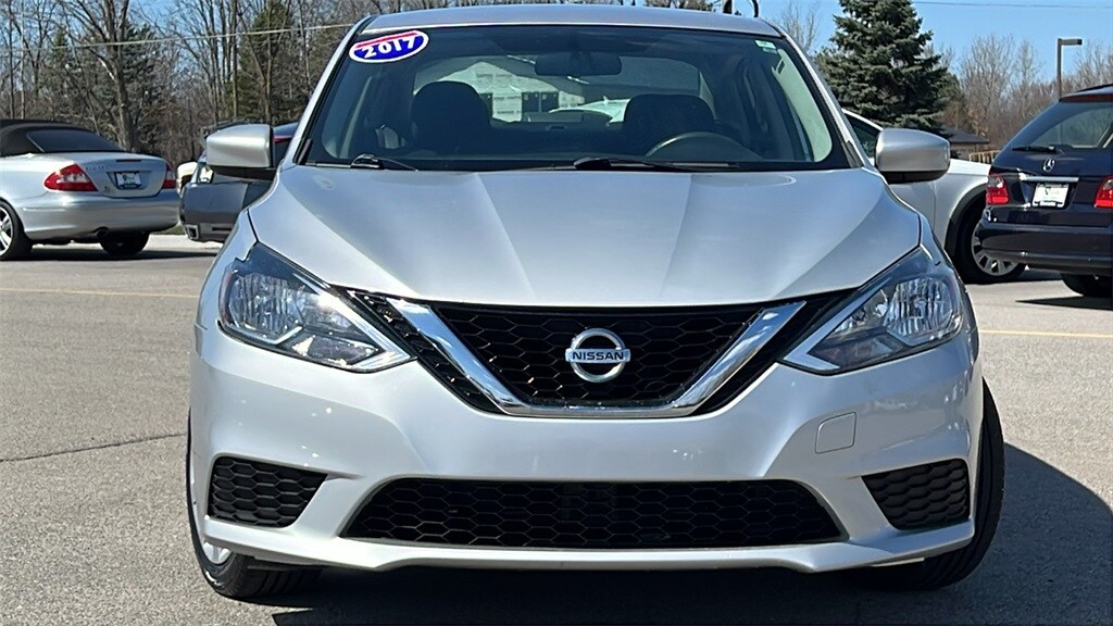 2017 Nissan Sentra SV photo 3