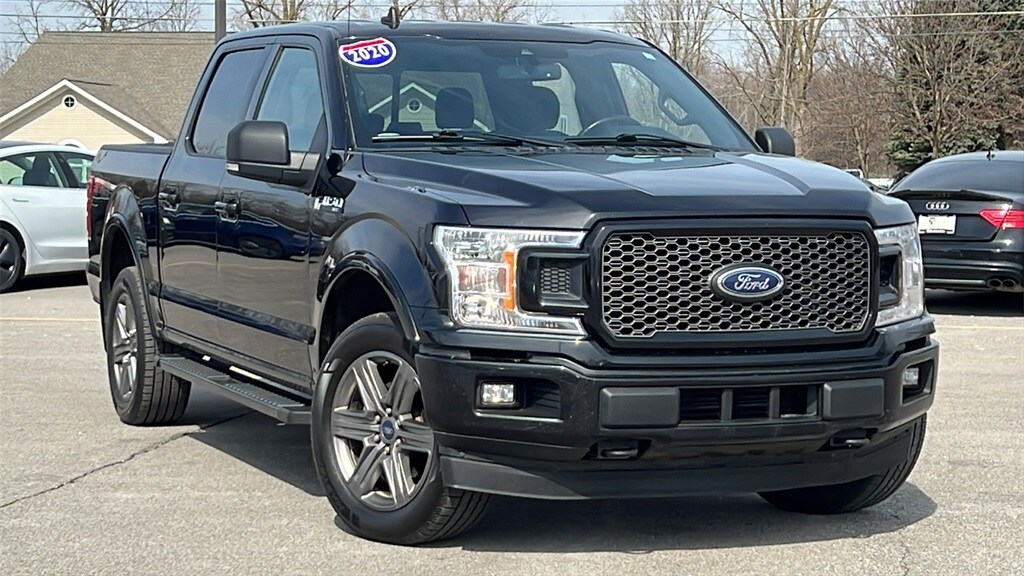 2020 Ford F-150 XLT photo 2