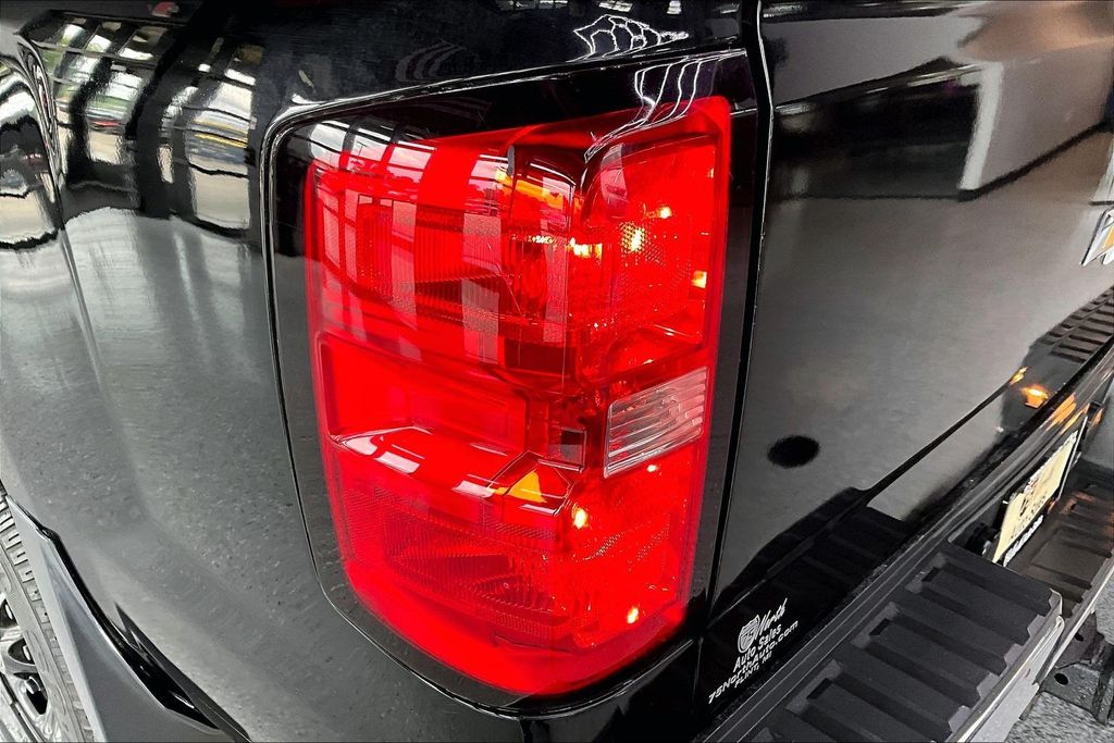 2015 Chevrolet Silverado 3500HD Work Truck - Photo 18