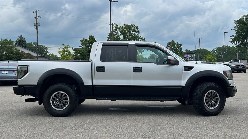 2011 Ford F-150 SVT Raptor photo 4