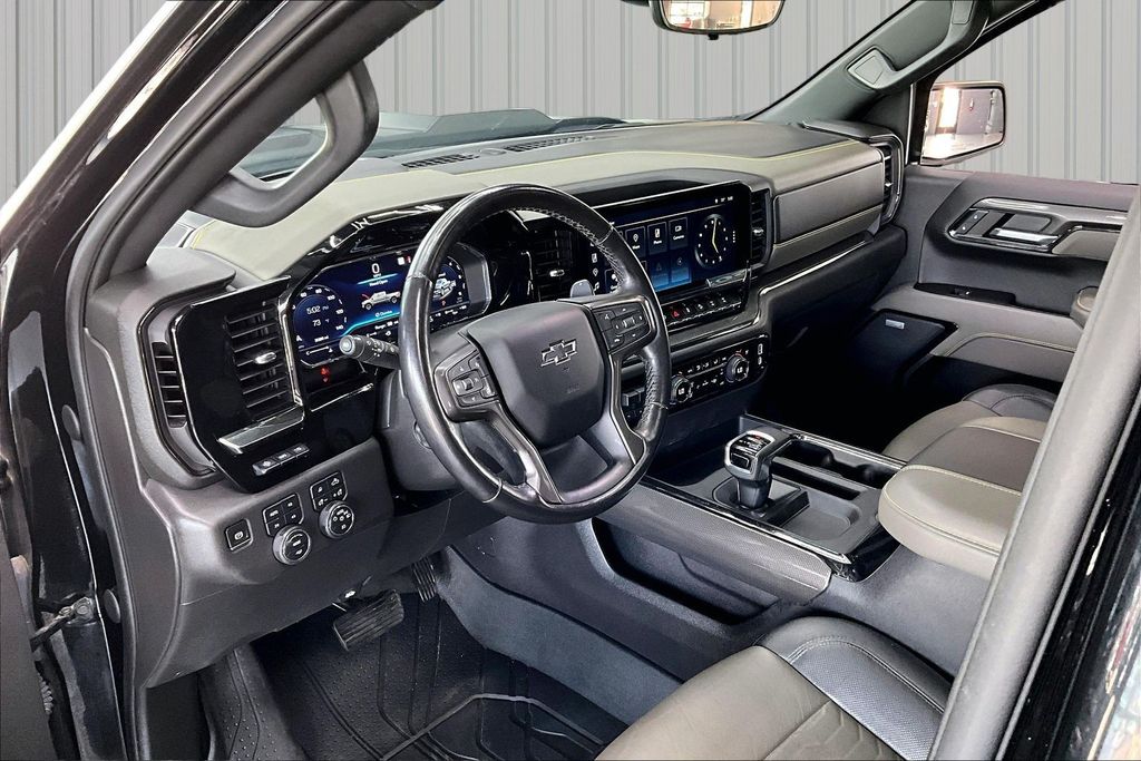 2023 Chevrolet Silverado 1500 ZR2 - Photo 17