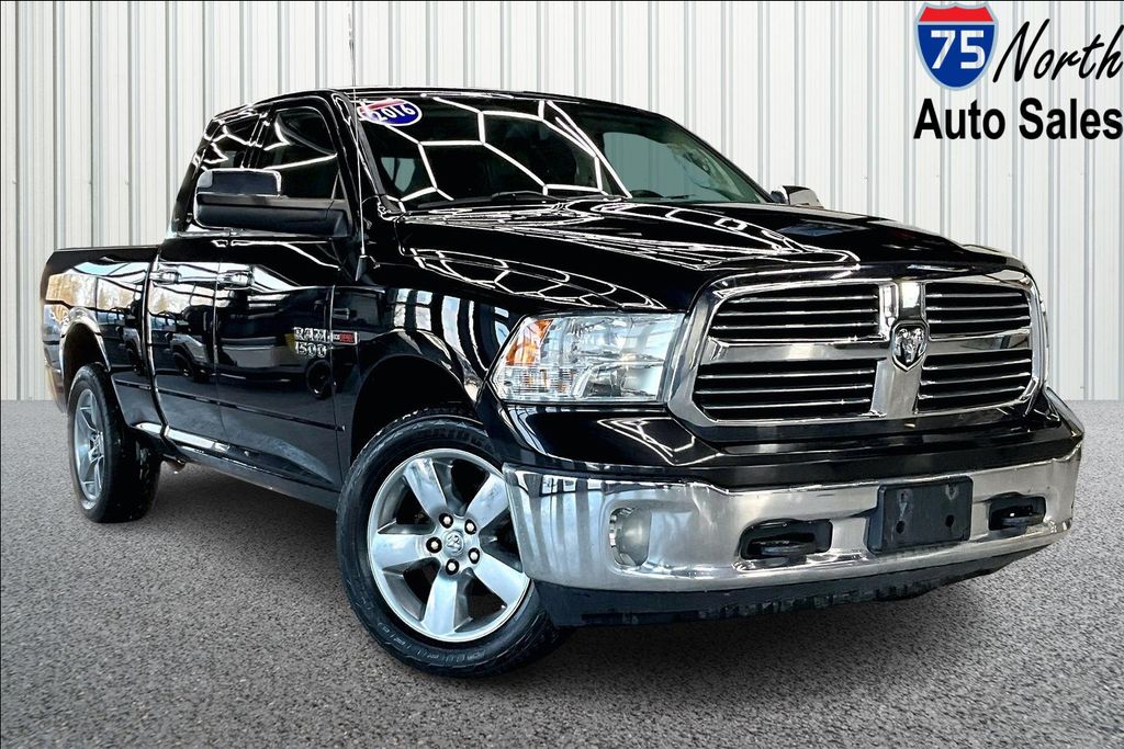 2016 RAM 1500 SLT 4x4 Quad Cab 6'4's photo
