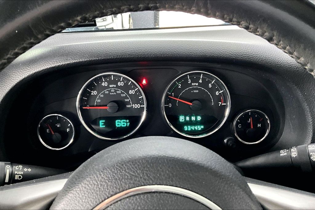 2018 Jeep Wrangler JK Unlimited Altitude - Photo 13