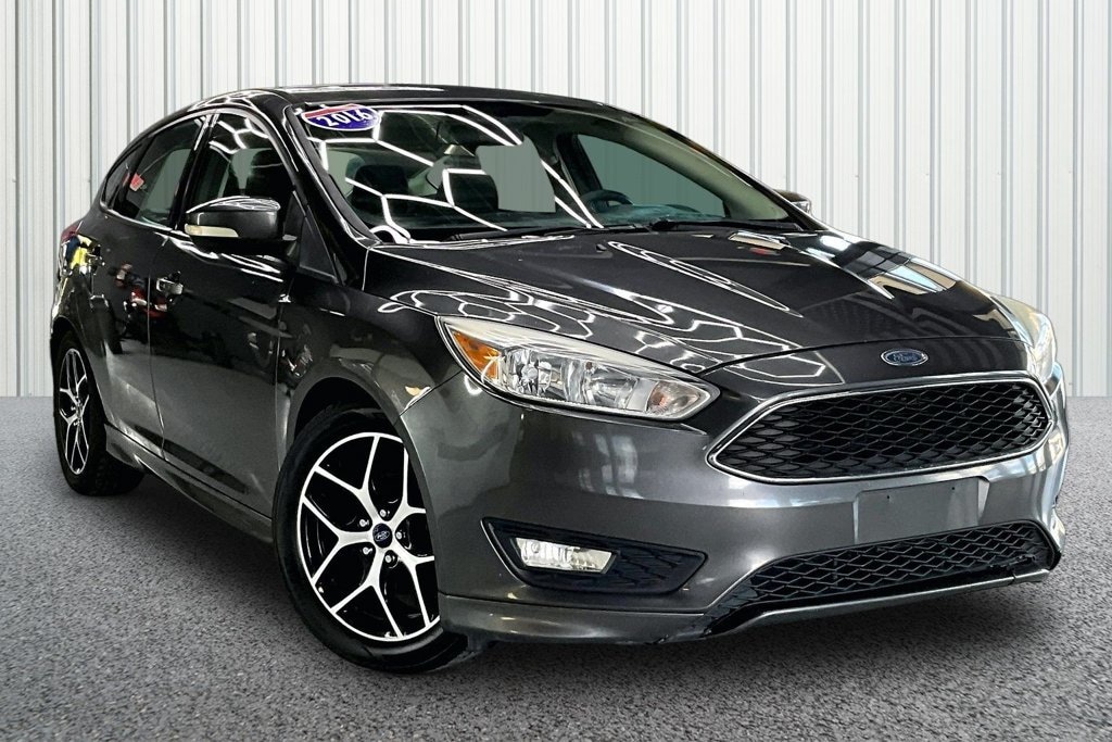 Used 2016 Ford Focus SE Hatchback