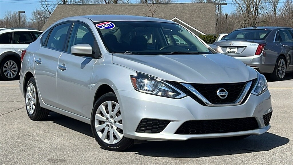 2017 Nissan Sentra SV photo 2