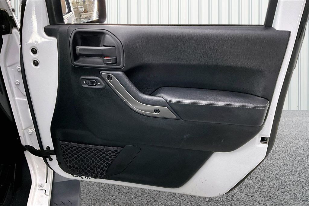 2018 Jeep Wrangler JK Unlimited Altitude - Photo 29