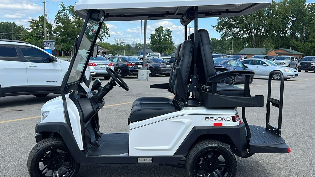 New 2025 Bintelli Beyond 4pr