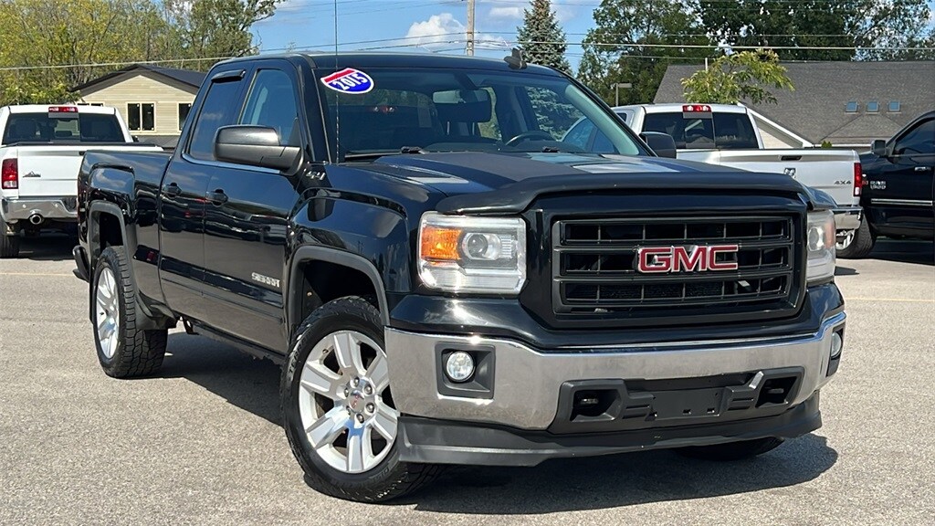 2015 Gmc Sierra 1500 SLE photo 2