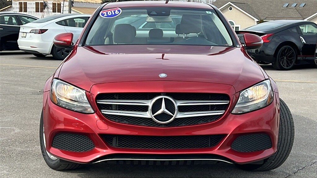 2016 Mercedes Benz C 300 Sedan photo 3