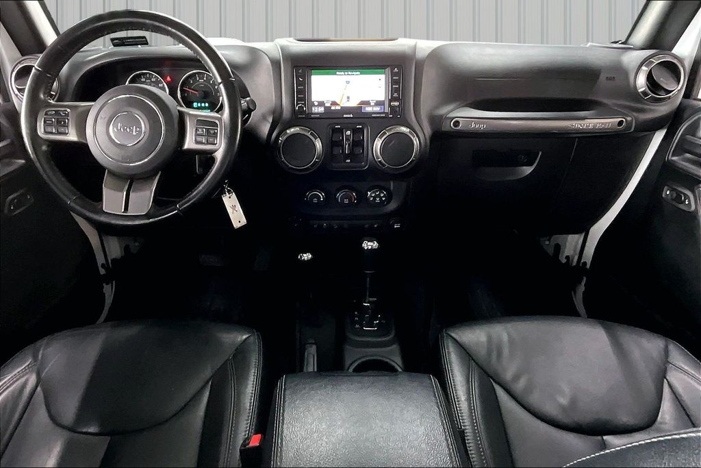 2018 Jeep Wrangler JK Unlimited Altitude - Photo 8