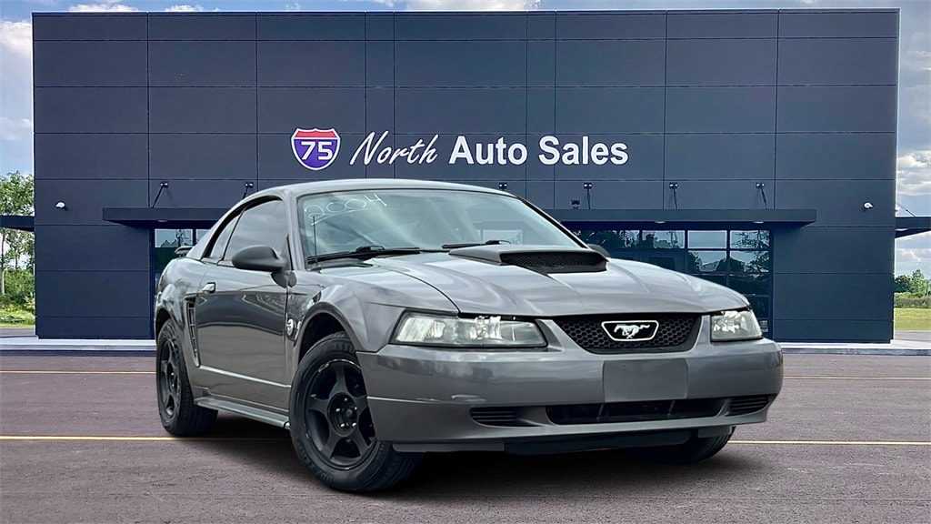 2004 Ford Mustang