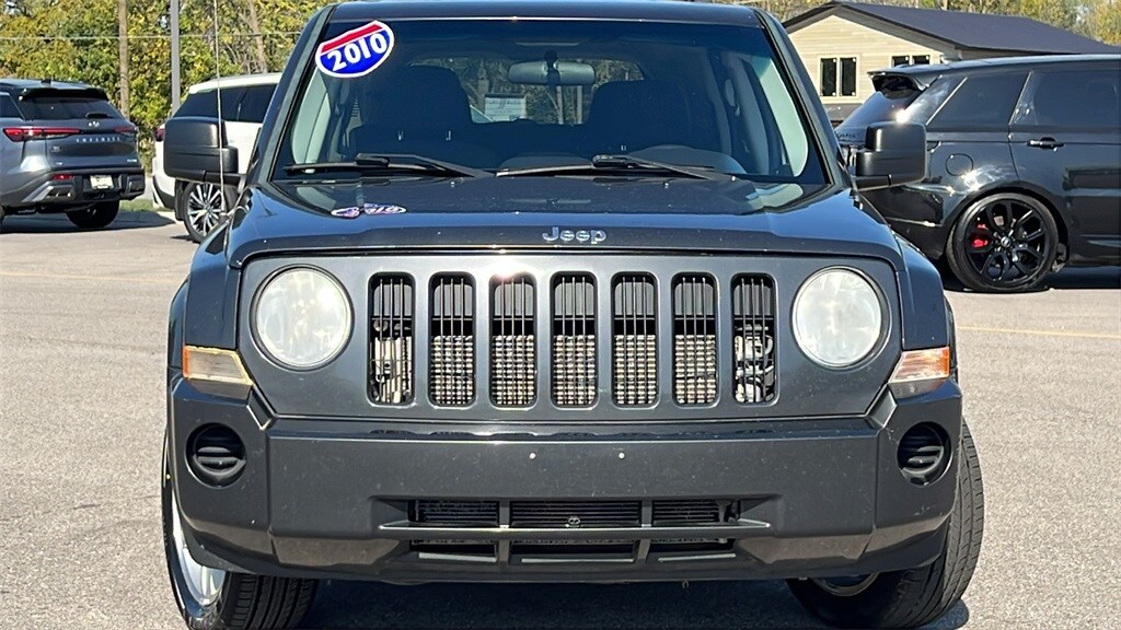 2010 Jeep Patriot Sport photo 2