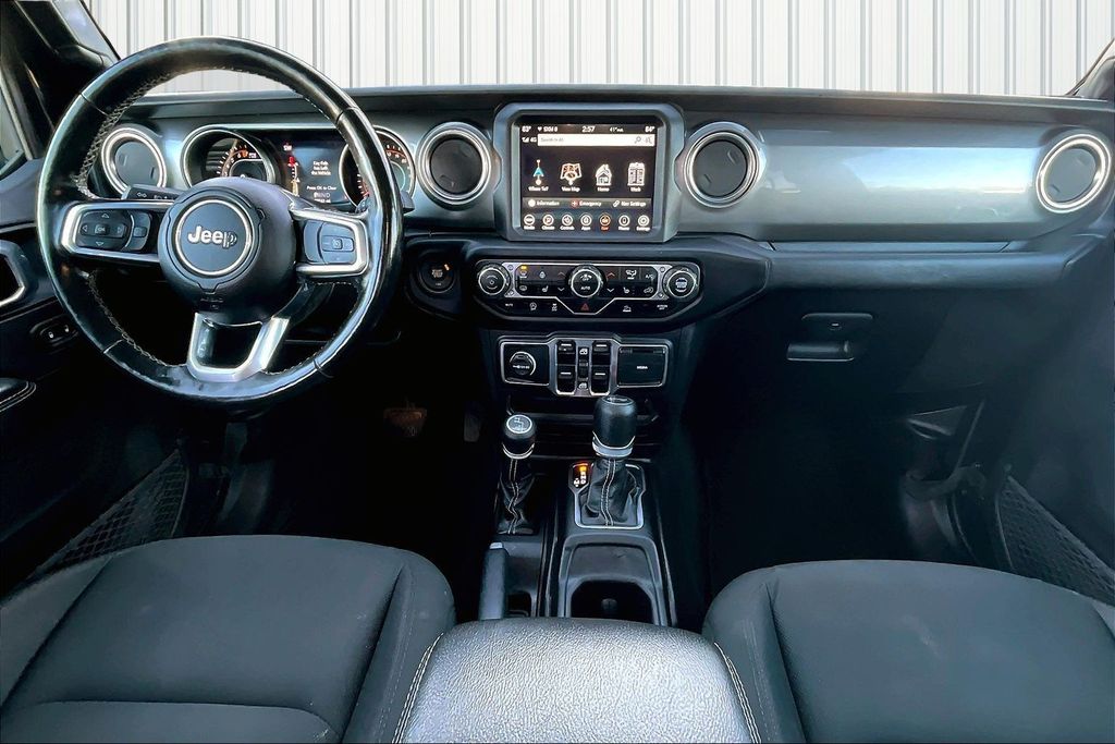 2021 Jeep Wrangler Unlimited Sahara - Photo 8
