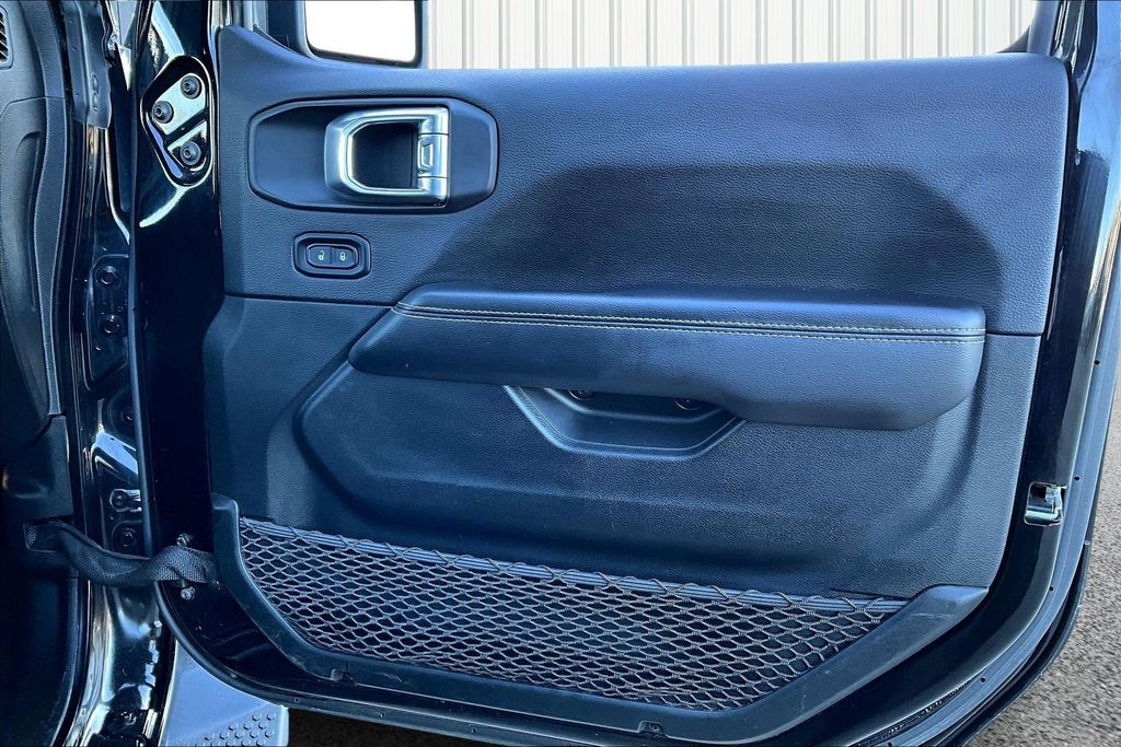 2021 Jeep Wrangler Unlimited Sahara - Photo 27