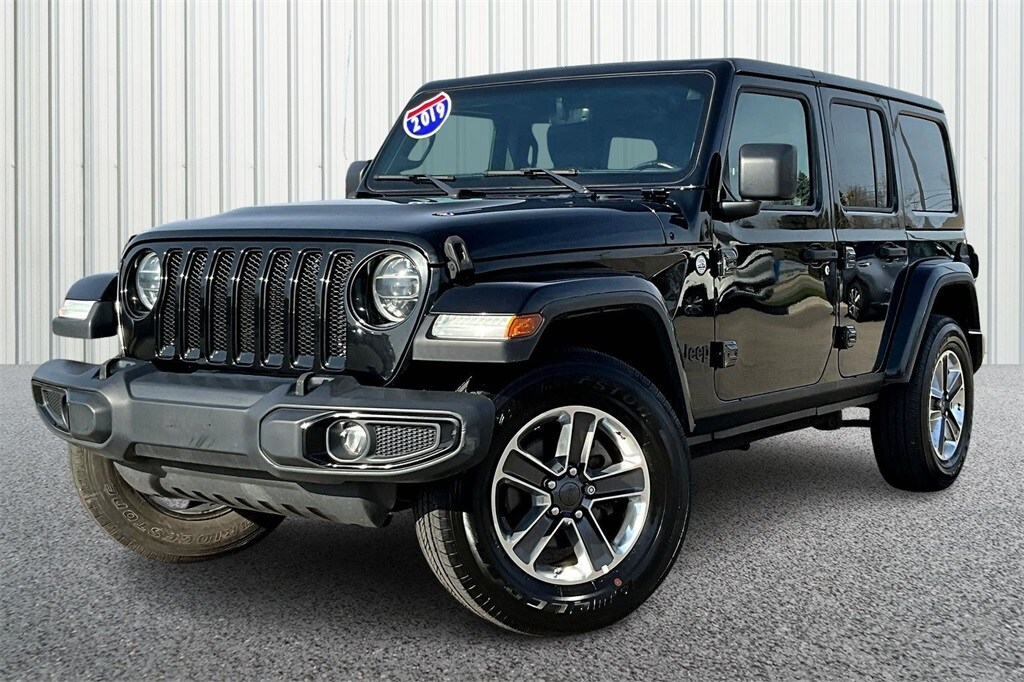 2019 Jeep Wrangler Unlimited Sahara photo 3
