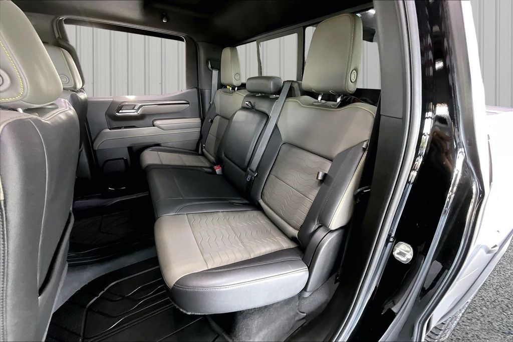 2023 Chevrolet Silverado 1500 ZR2 - Photo 22