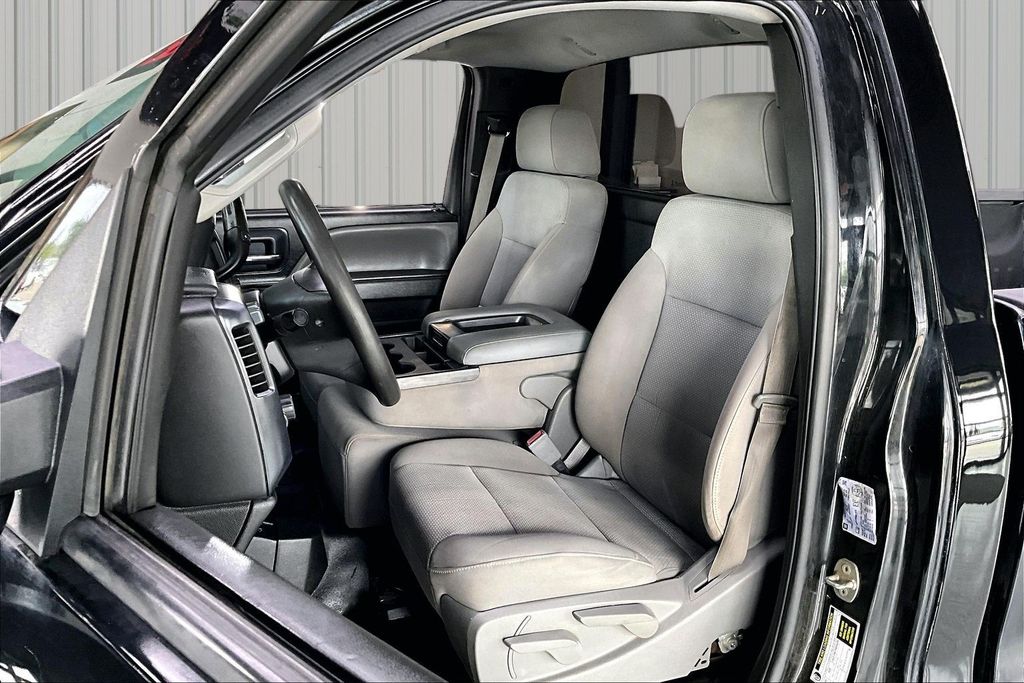 2015 Chevrolet Silverado 3500HD Work Truck - Photo 17