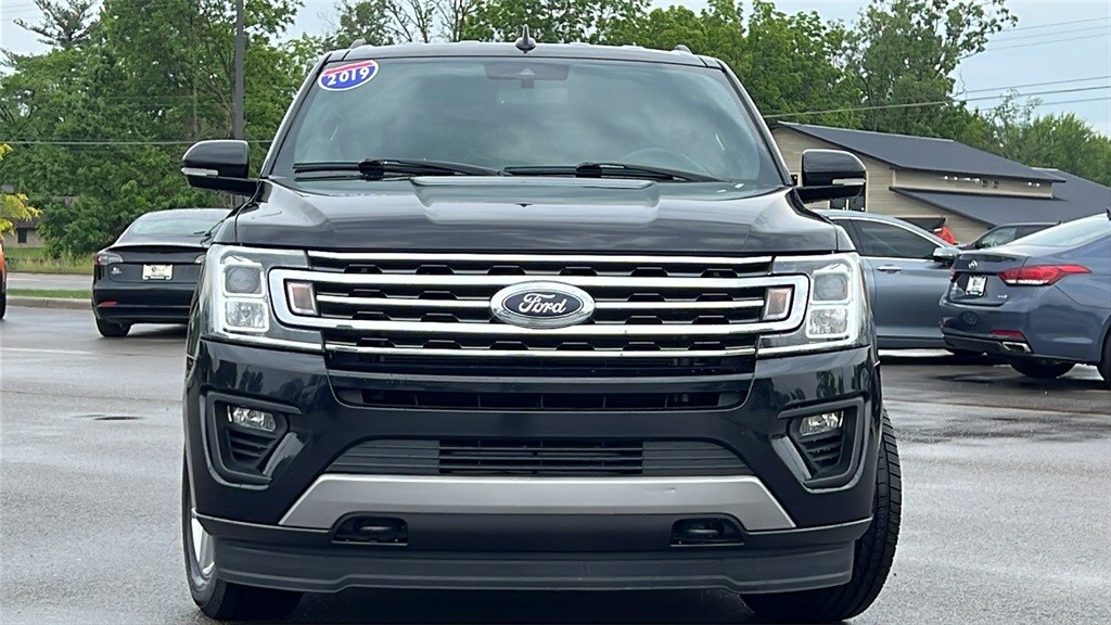 2019 Ford Expedition XLT photo 3