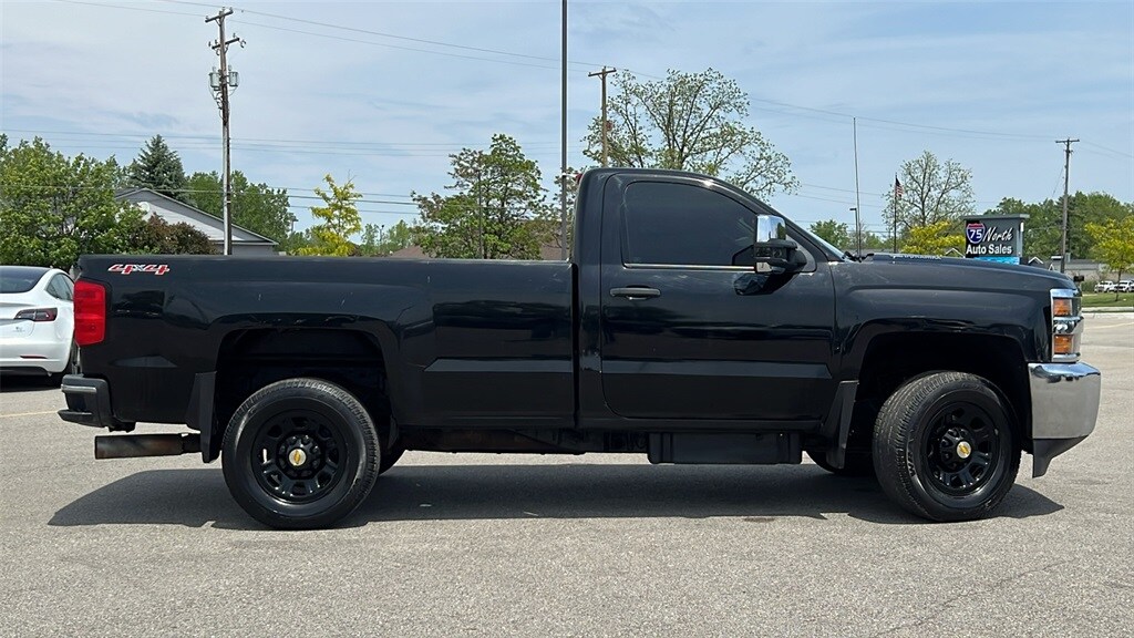 2015 Chevrolet Silverado 3500HD photo 4