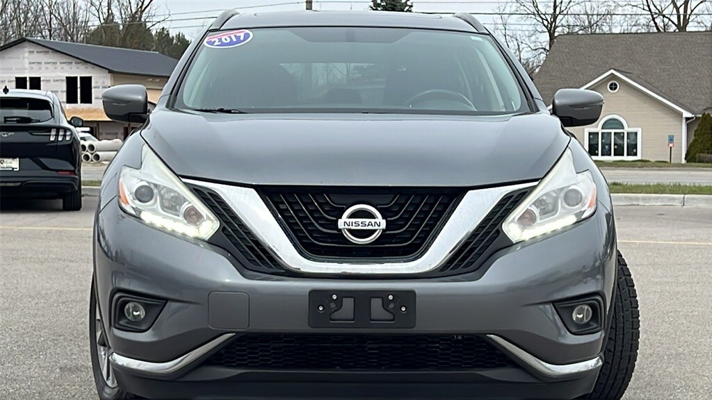 2017 Nissan Murano SV photo 3