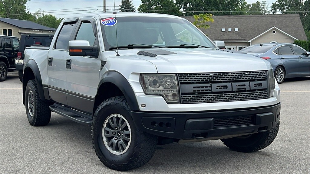 2011 Ford F-150 SVT Raptor photo 2