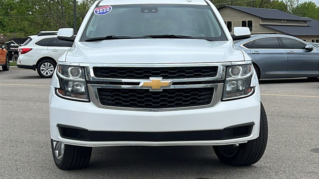 2020 Chevrolet Suburban LT photo 3