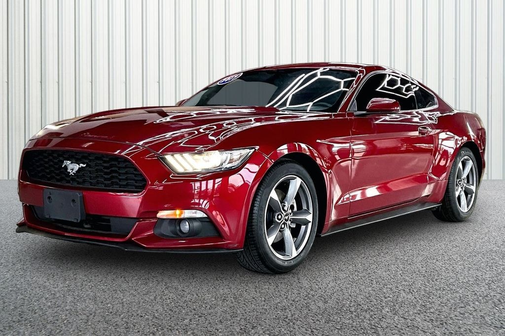Used 2017 Ford Mustang V6 Coupe