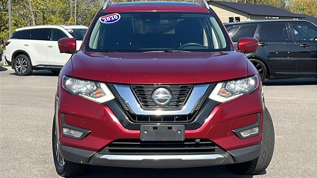 2020 Nissan Rogue SV photo 2