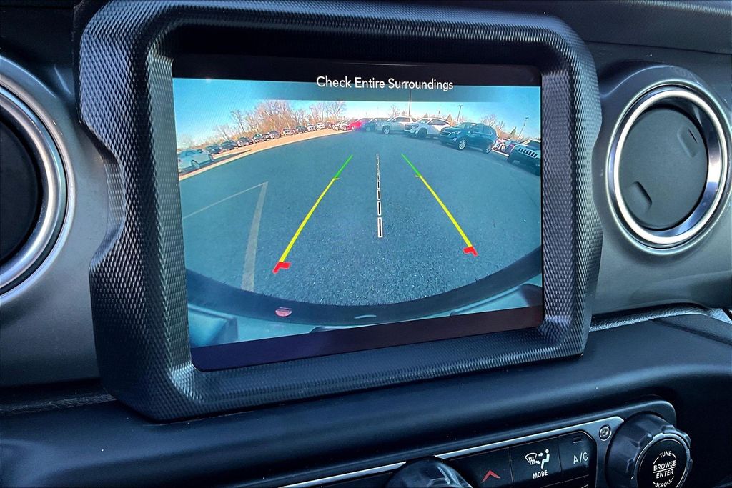 2021 Jeep Wrangler Unlimited Sahara - Photo 14