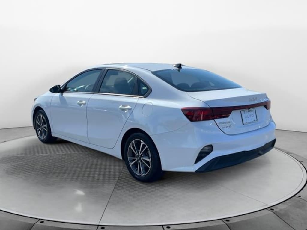 Used 2023 Kia Forte LXS Sedan