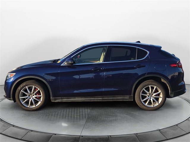 2019 Alfa Romeo Stelvio Ti photo 2
