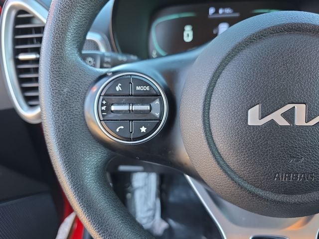 2023 Kia Soul LX - Photo 20