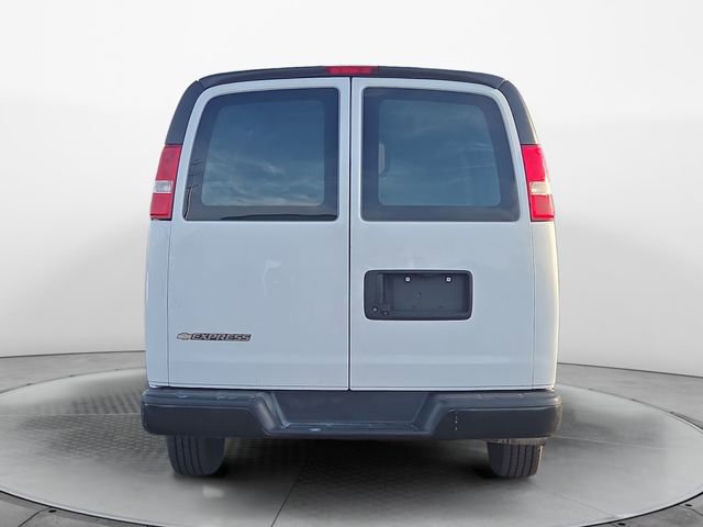 2019 Chevrolet Express 2500 Work Van photo 3