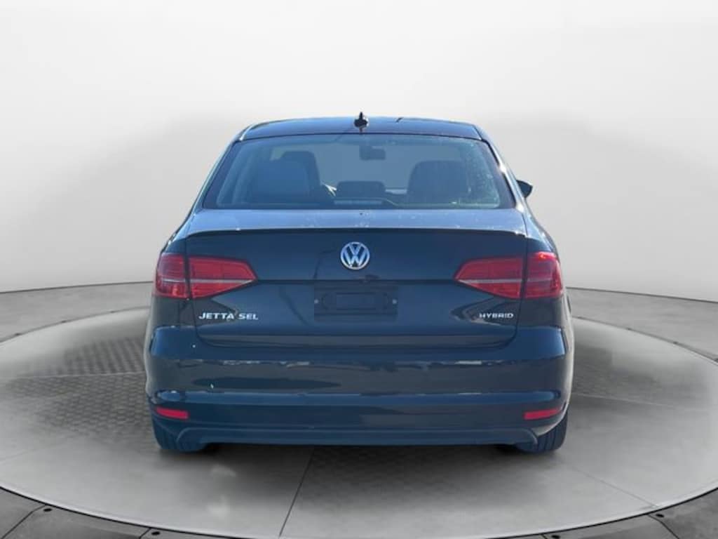 Used 2016 Volkswagen Jetta Hybrid SEL Premium Sedan