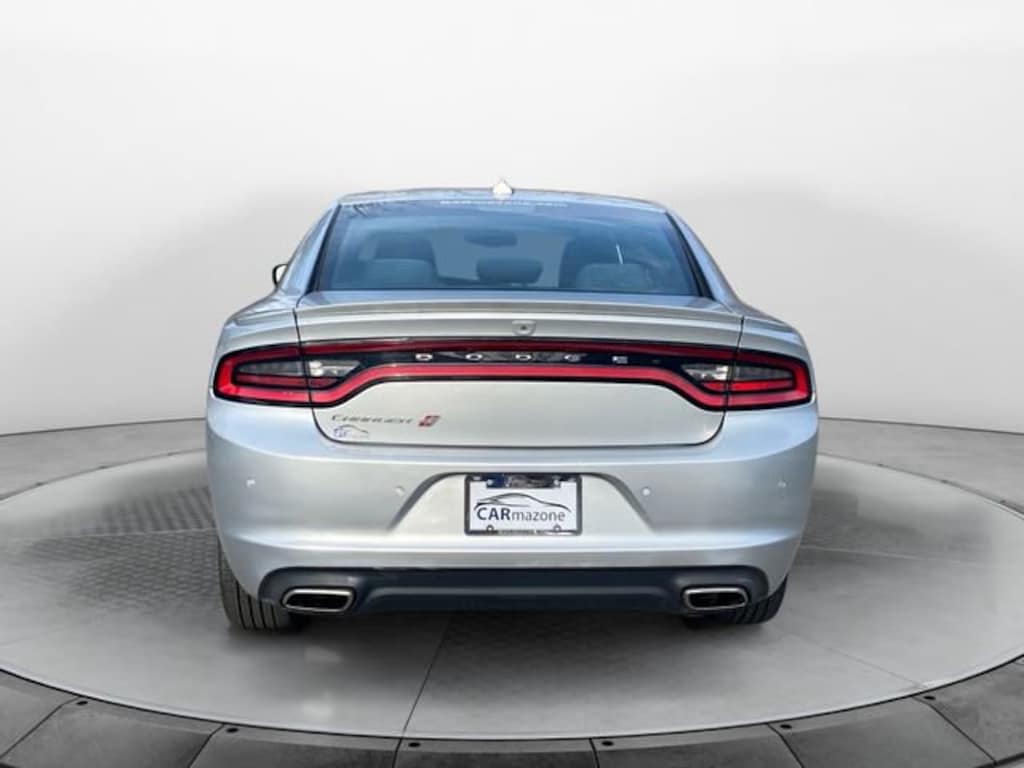 Used 2019 Dodge Charger SXT Sedan
