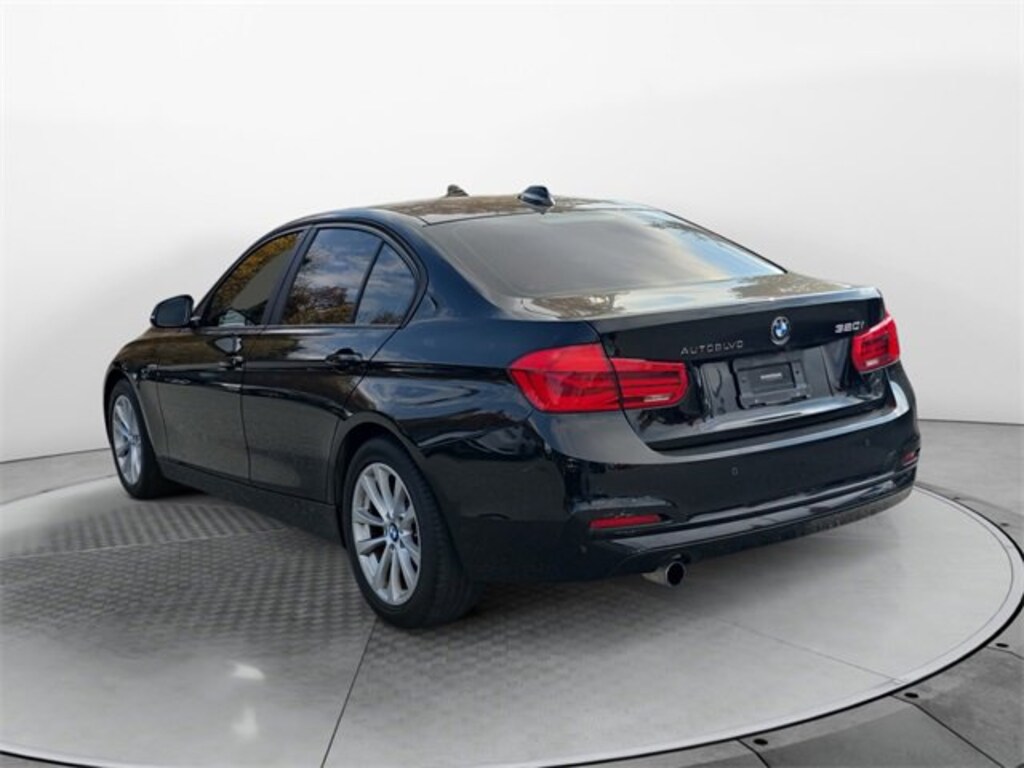 Used 2017 BMW 320i 320i Sedan